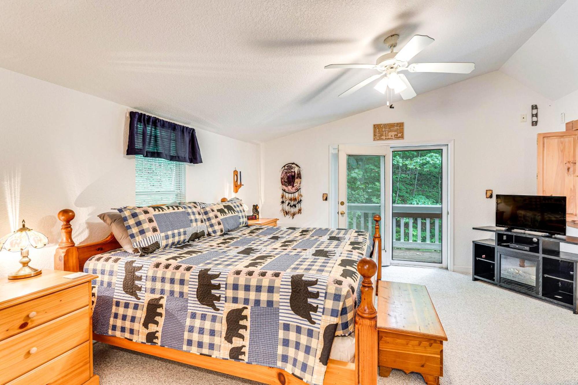 Secluded Cabin With Porch - 7 Miles To Lake Chatuge! Hayesville Exterior photo